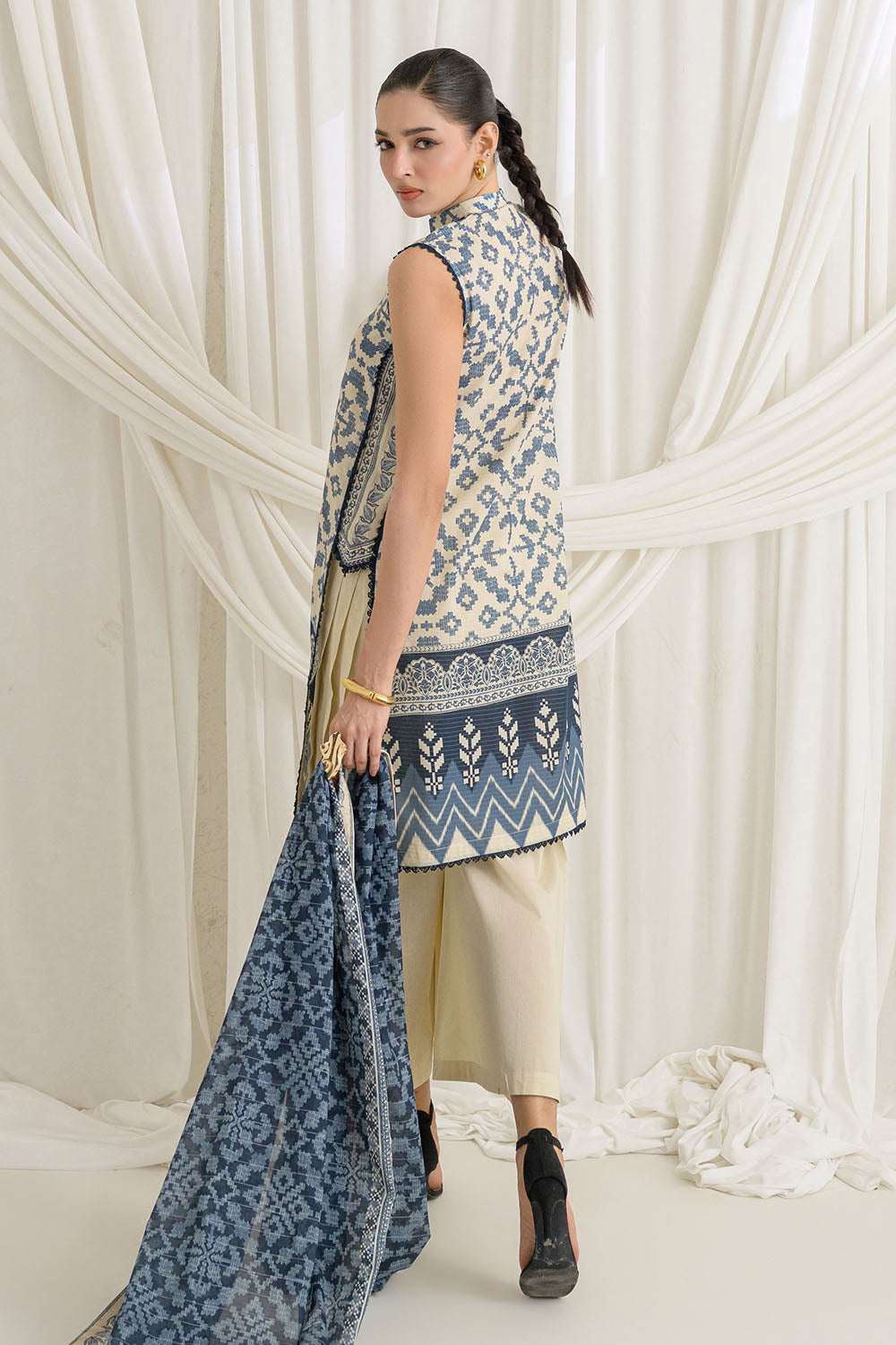 3 Piece Printed Mehsuri Stripe Lawn Suit with Printed Mehsuri Stripe Lawn Dupatta and Dyed Trouser GS-62006