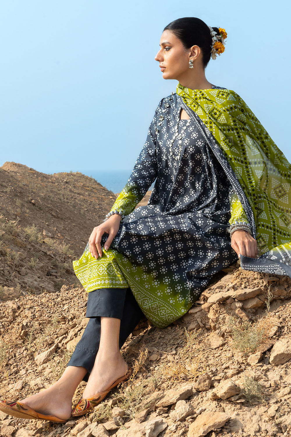 3 Piece Printed Lawn Suit CL-62109 A